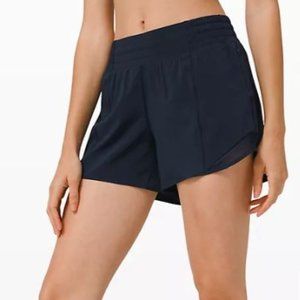 Lululemon Hotty Hot High-Rise Lined Short 4", Size 4